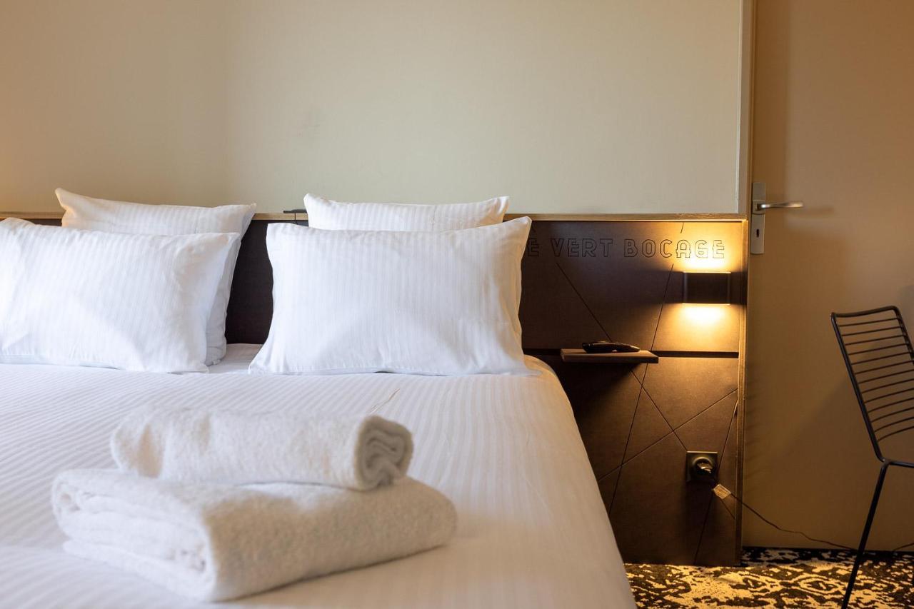 Logis Hotel & Restaurant Le Vert Bocage Franqueville-Saint-Pierre Bagian luar foto