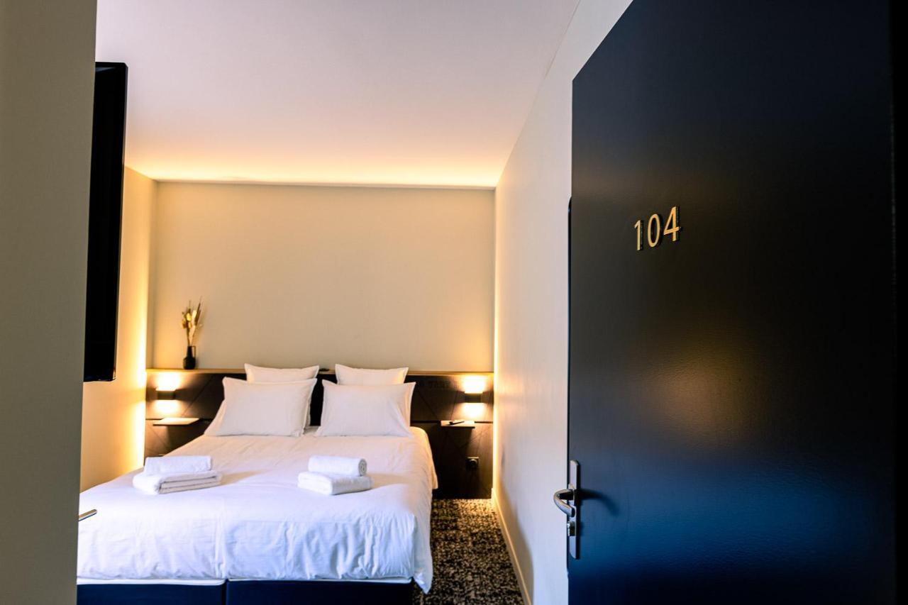 Logis Hotel & Restaurant Le Vert Bocage Franqueville-Saint-Pierre Bagian luar foto