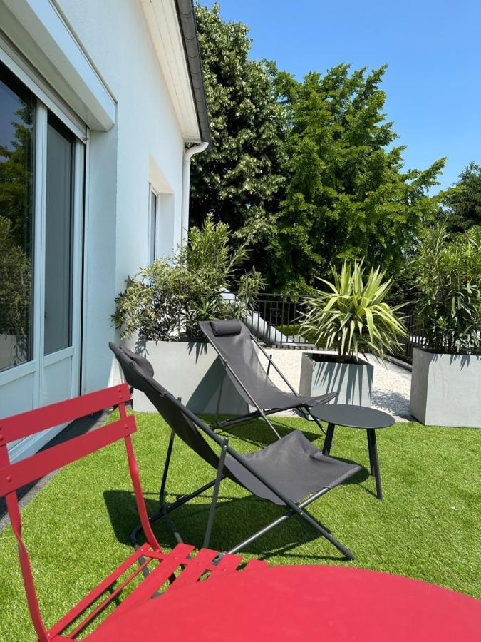 Logis Hotel & Restaurant Le Vert Bocage Franqueville-Saint-Pierre Bagian luar foto