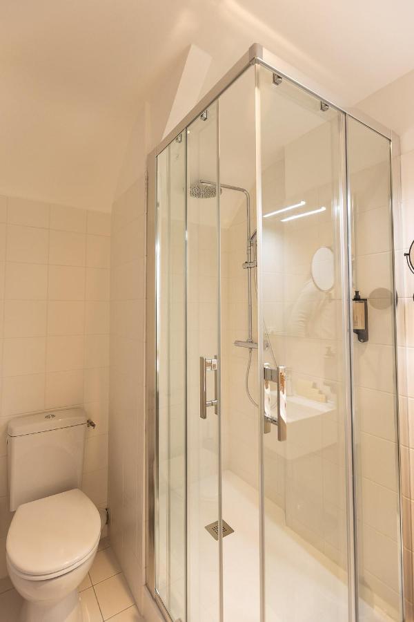 Logis Hotel & Restaurant Le Vert Bocage Franqueville-Saint-Pierre Bagian luar foto
