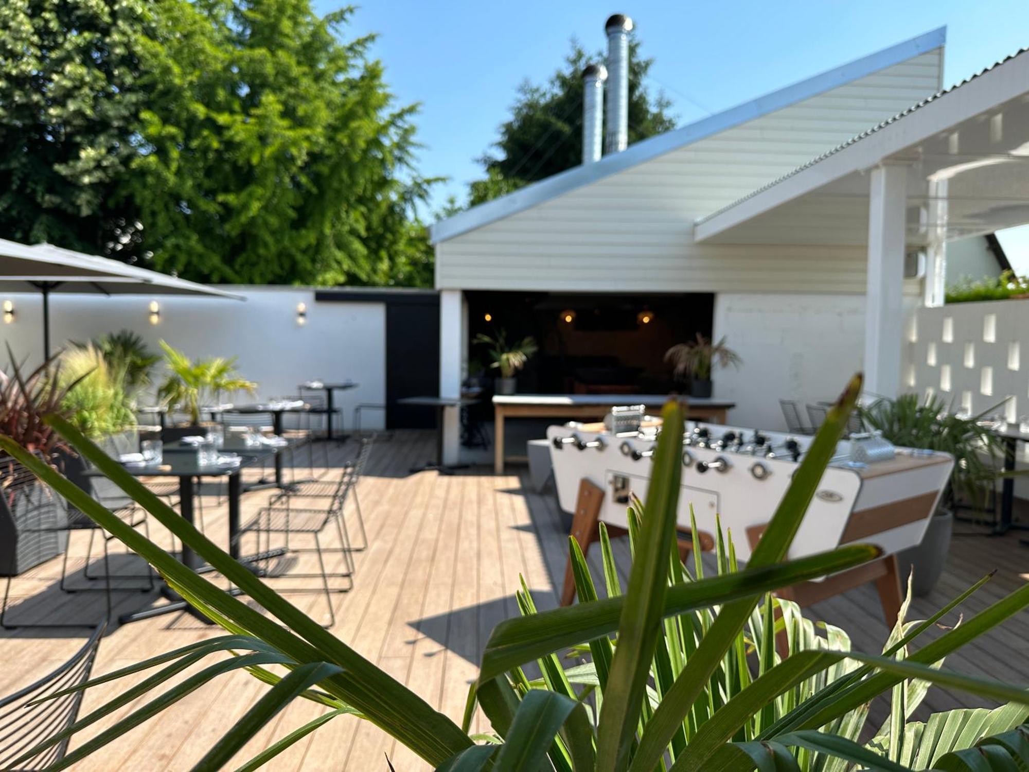 Logis Hotel & Restaurant Le Vert Bocage Franqueville-Saint-Pierre Bagian luar foto