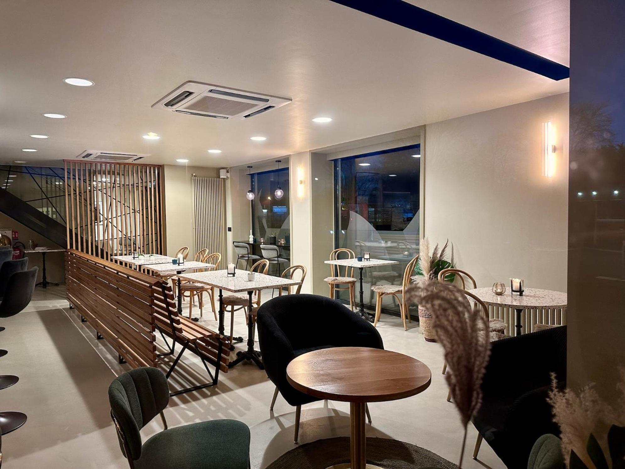 Logis Hotel & Restaurant Le Vert Bocage Franqueville-Saint-Pierre Bagian luar foto